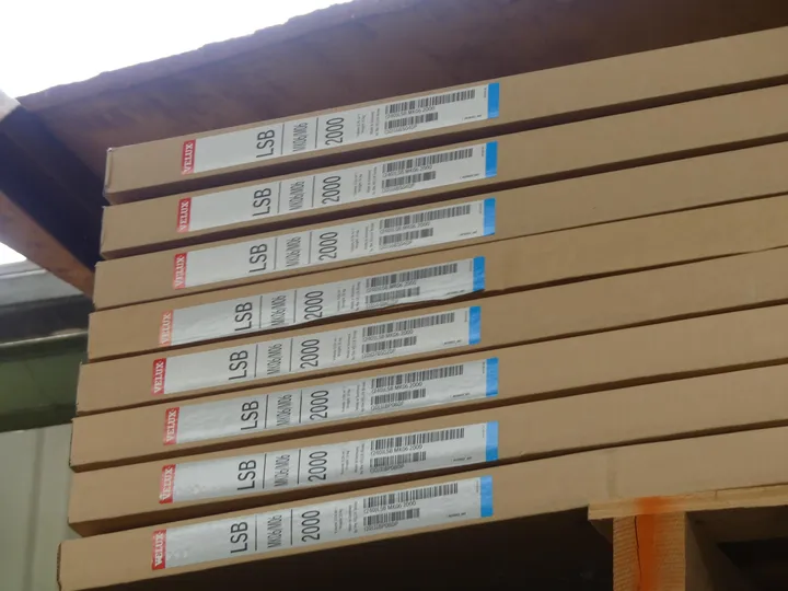 Konvolut Velux - Eindeckrahmen LSB MK06/M06, 2000 Umfang: Fachinhalt, Ebene 1